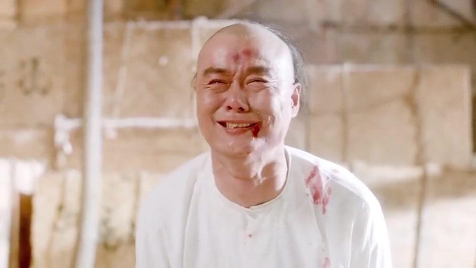 李连杰用醉拳大战雷一笑,黄飞鸿打到他哭,笑不出来了