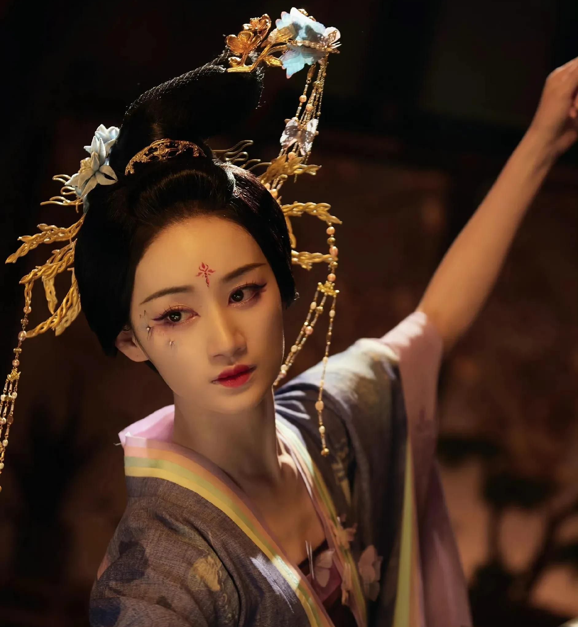 郭晓婷古装造型艳美绝俗惊艳迷人