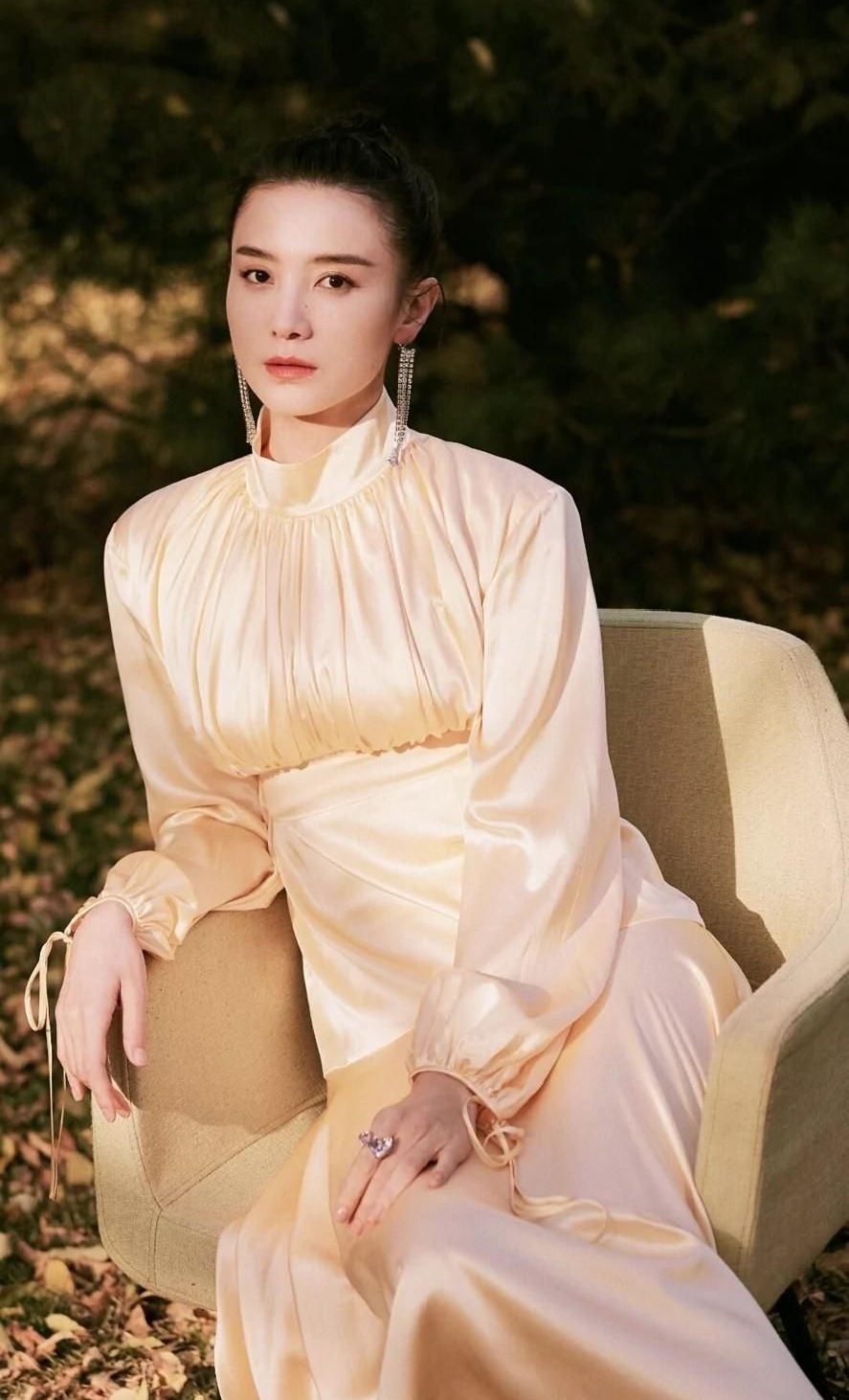 宋佳高清冷艳美照,优雅迷人!_高清图集_新浪网