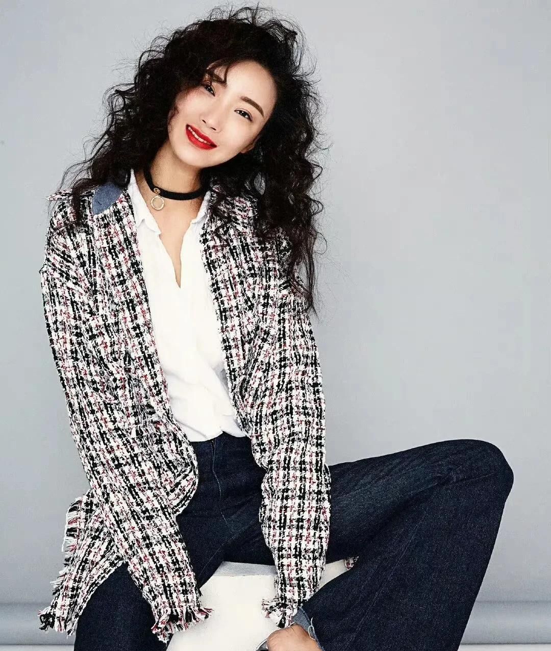 李斯丹妮高清惊艳写真妩媚动人
