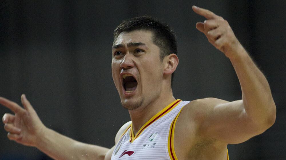 买尔丹替李慕豪?对抗顶级内线不落下风 000先生要在深圳证明自己