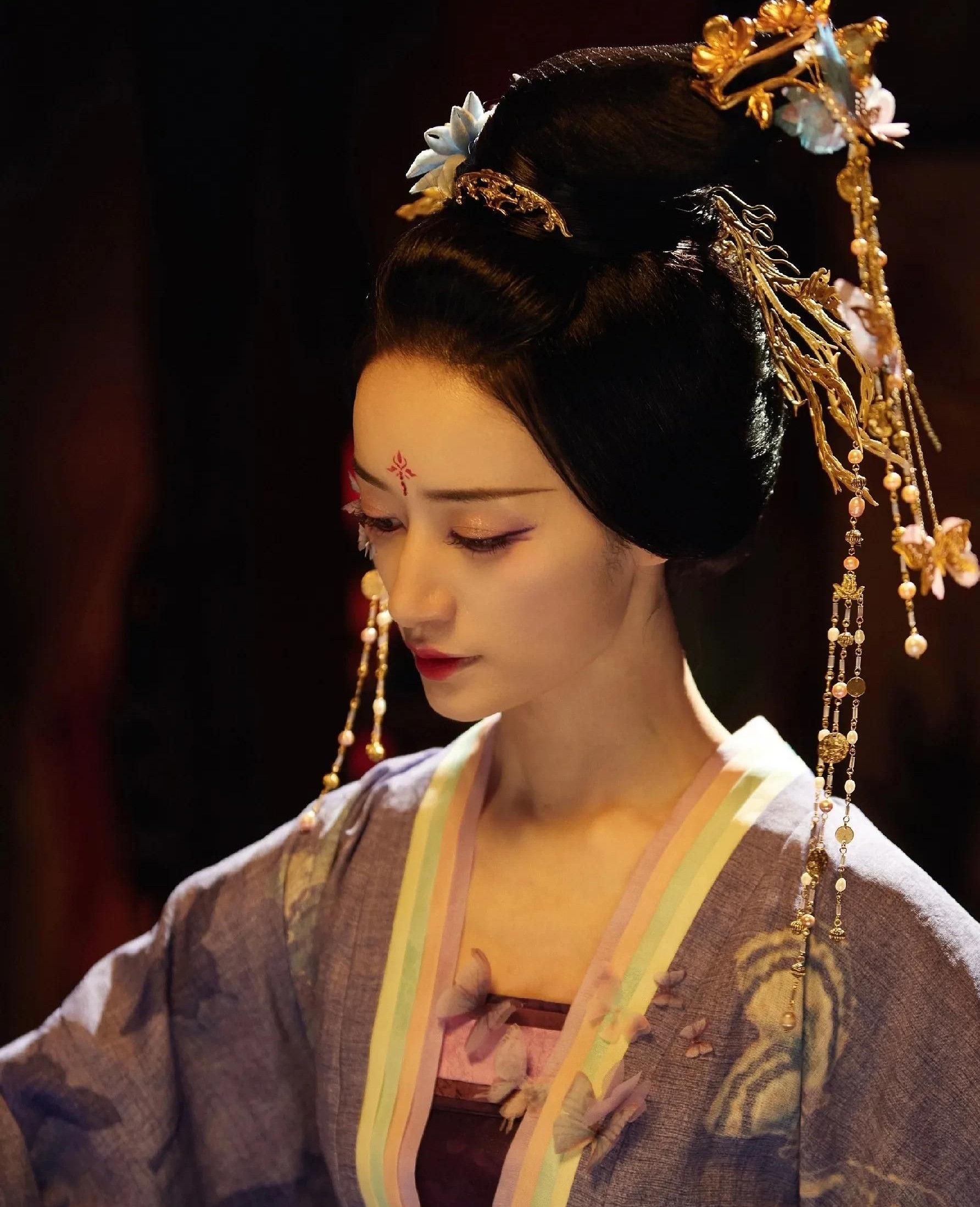 郭晓婷古装造型,艳美绝俗,楚楚动人!_高清图集_新浪网