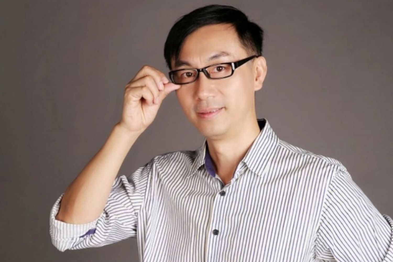 「爱莲名师」围棋九段,围棋国手郑弘