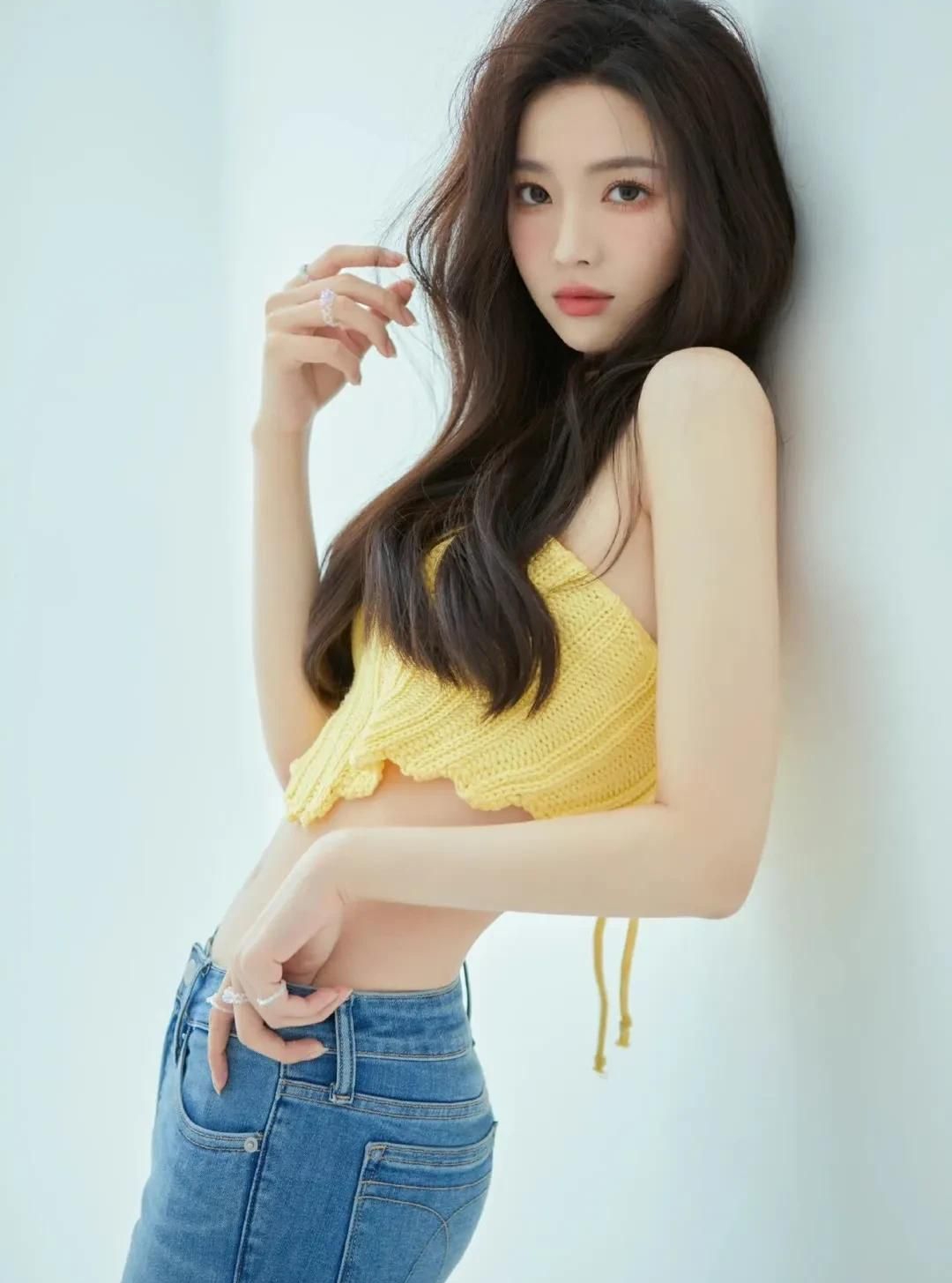 张婕高清美艳写真,优雅迷人!