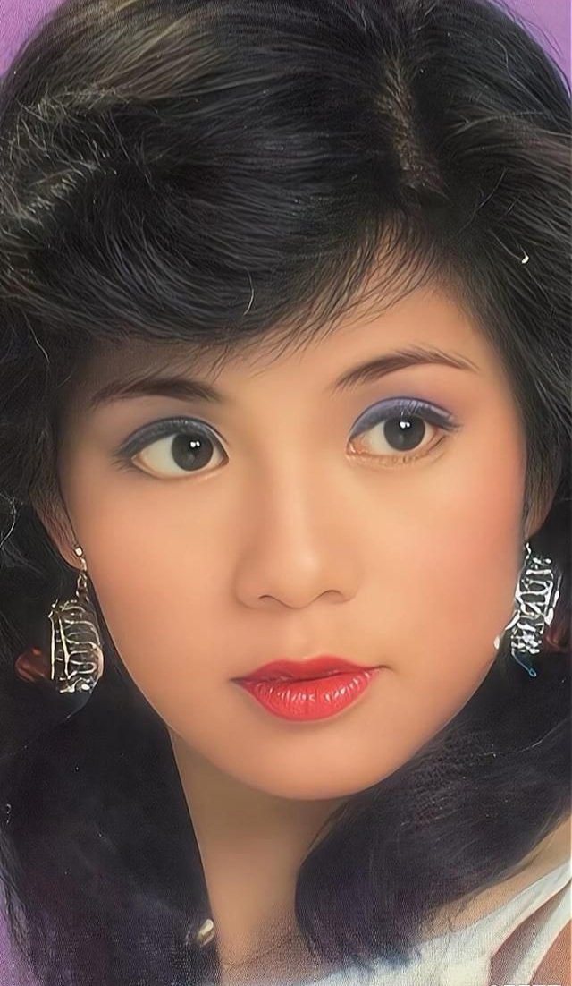 最美黄蓉翁美玲