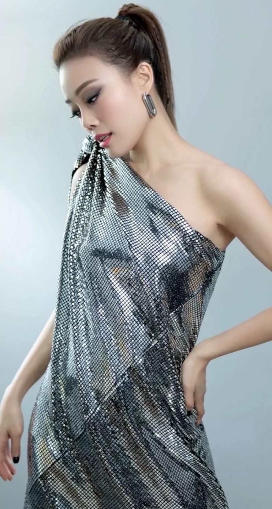 容祖儿精致优雅温婉写真美艳动人