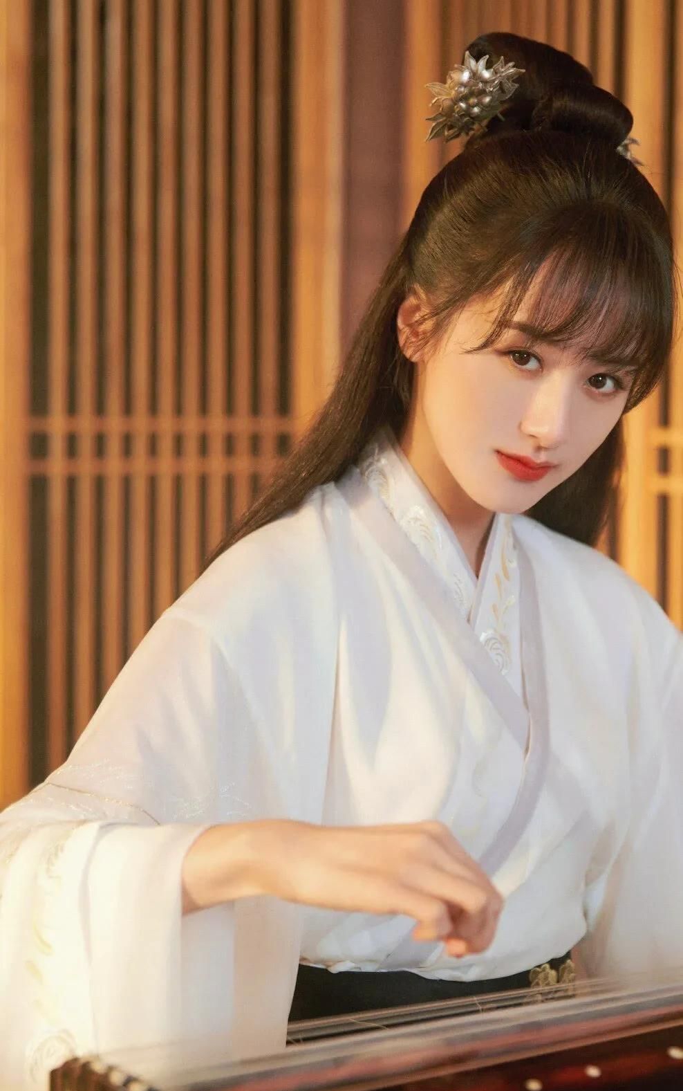 袁冰妍清纯绝美高清美照,温婉可人!_高清图集_新浪网