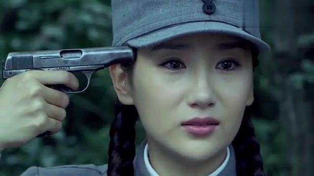 女战士不当俘虏开枪自尽,不料临死前喊出此人名字,竟引来了鬼子