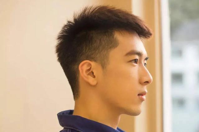 这几款发型青春帅气,最适合夏天剪