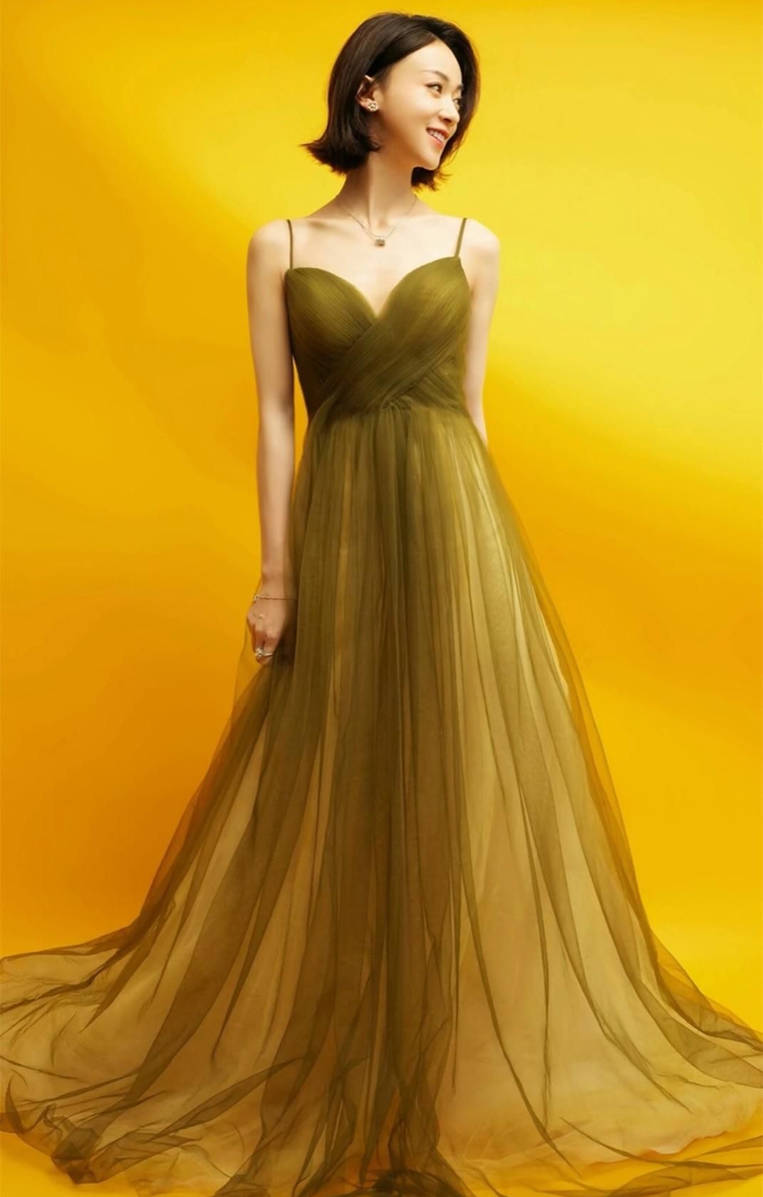 吴谨言高清俏丽美照,优雅迷人!__财经头条