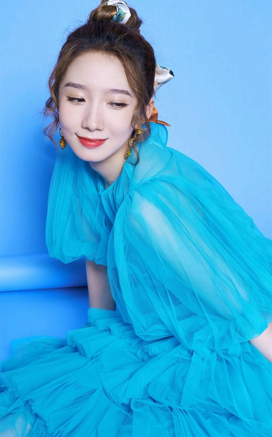 孟美岐高清俏丽美照,惊艳迷人!__财经头条