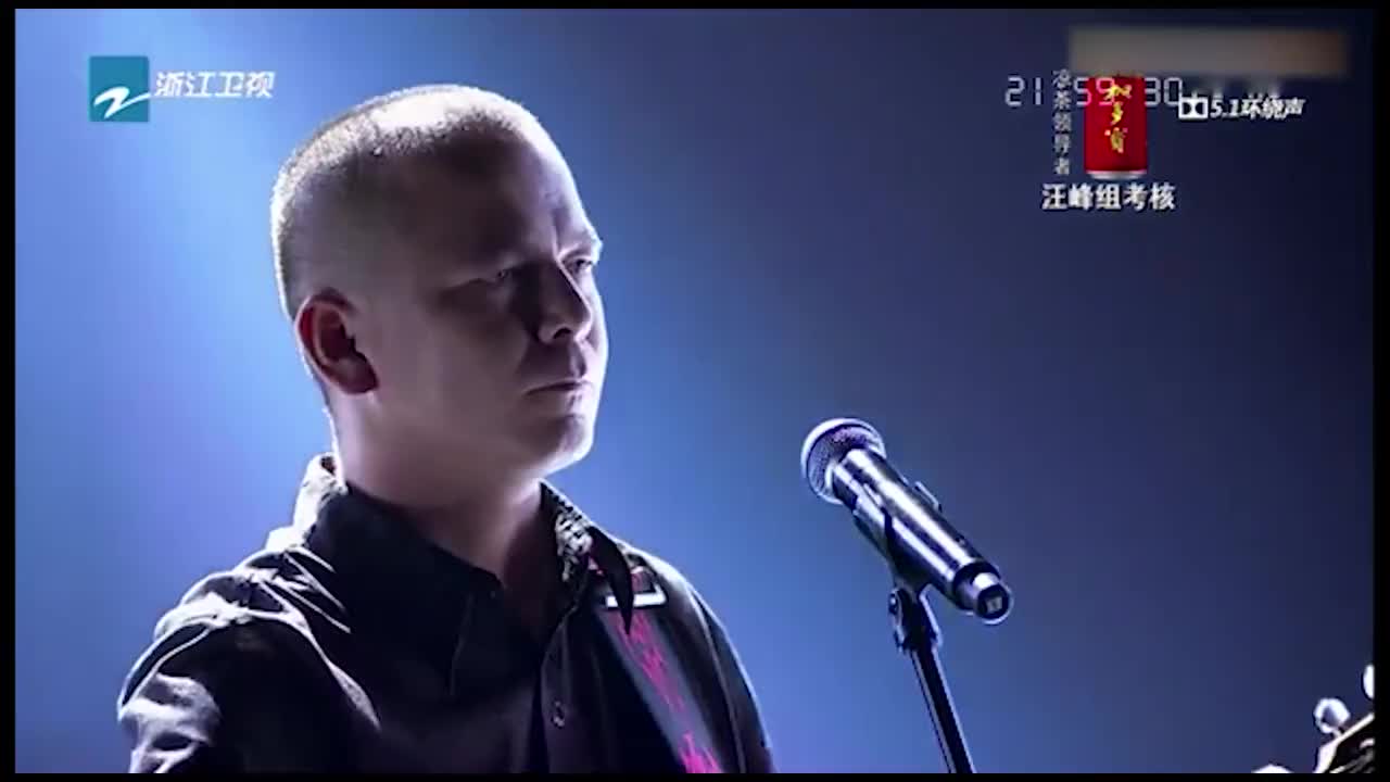 好声音:烟嗓大叔再战舞台,就这顶级唱功,不夺冠说不过去呀!
