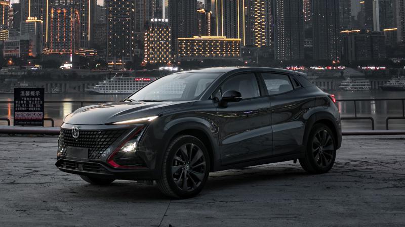 新车|外观科幻最大180马力,长安uni-t预售11.59万起,6月上市