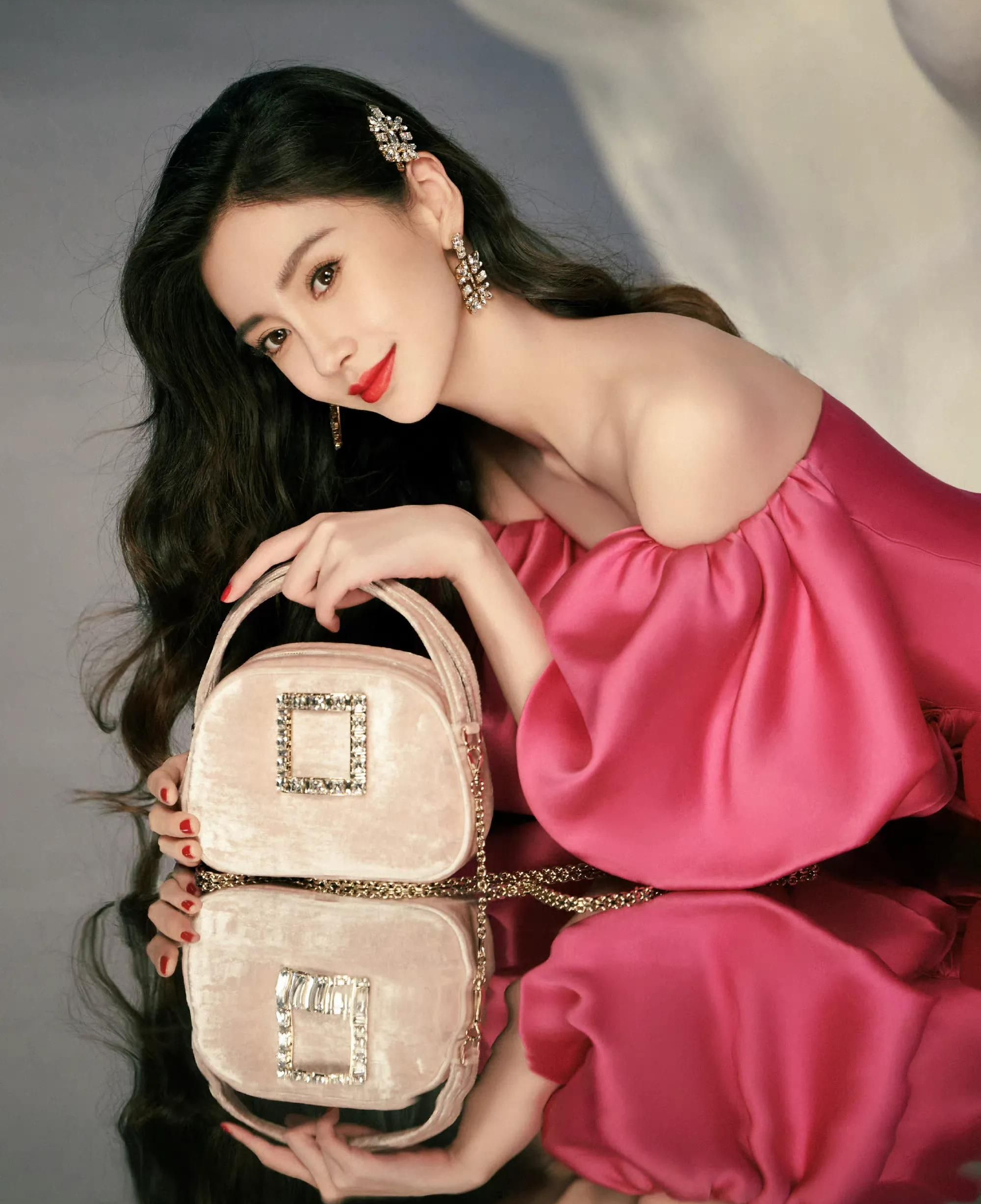 angelababy天鹅幻境氛围感大片,明艳大气,妩媚大方!_高清图集_新浪网