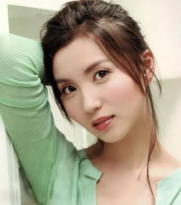 万人迷陈好惊艳写真照!_高清图集_新浪网