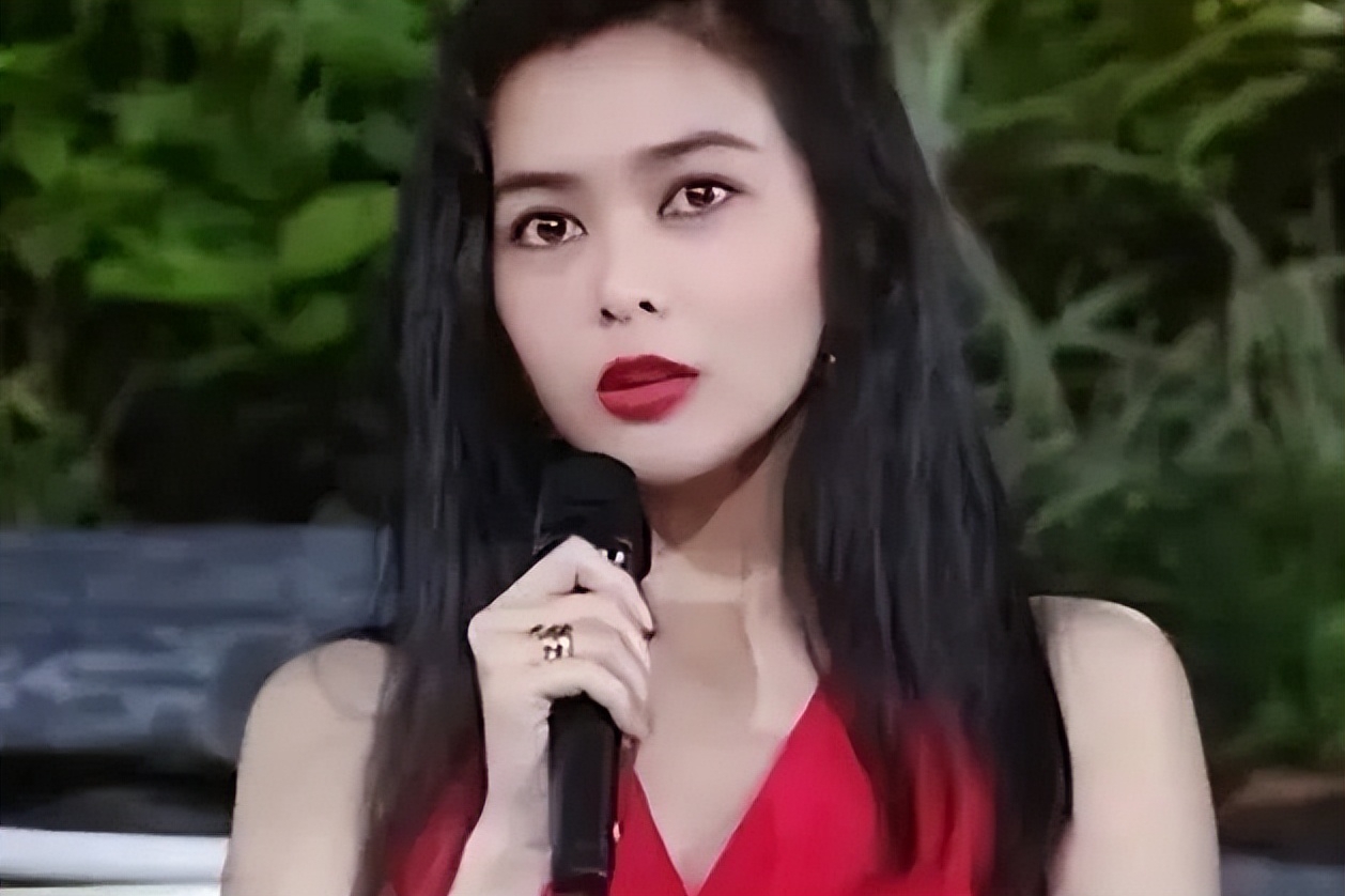 关之琳巅峰时有多惊艳？网友：美得让人窒息，这才是真女神|香港|童年|时代|美女|父母_新浪新闻