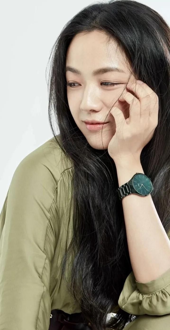 汤唯粉嫩佳人娇媚写真,娇俏可人!__财经头条