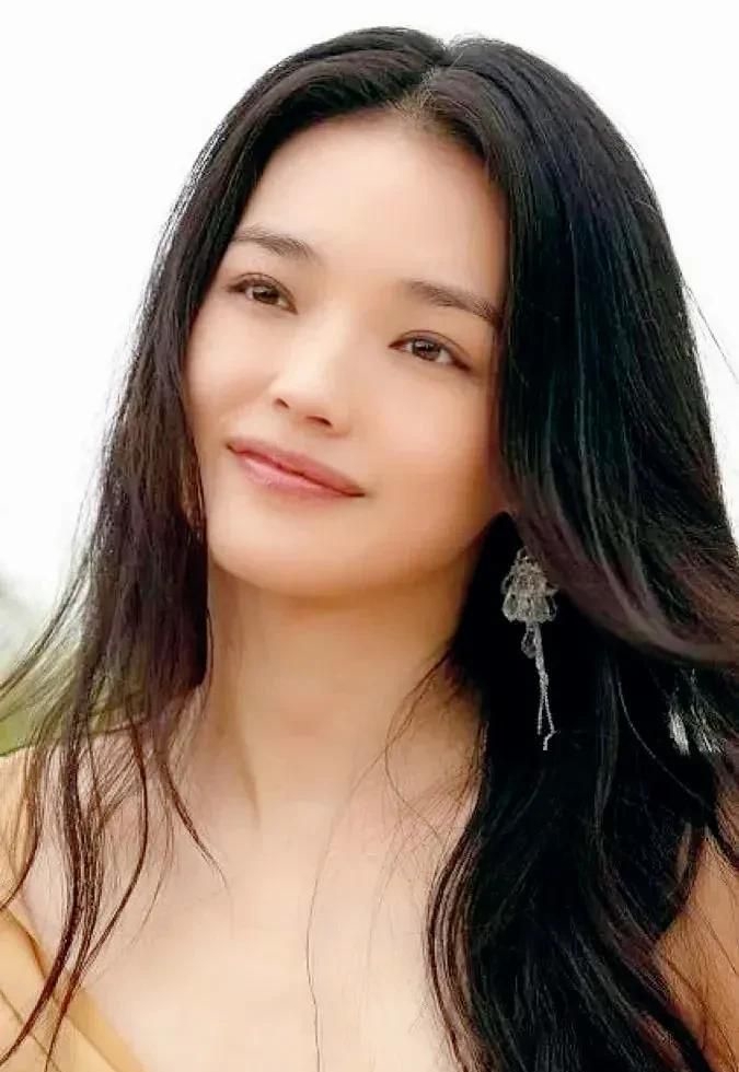 妩媚迷人的舒淇明艳动人文雅秀丽的写真照