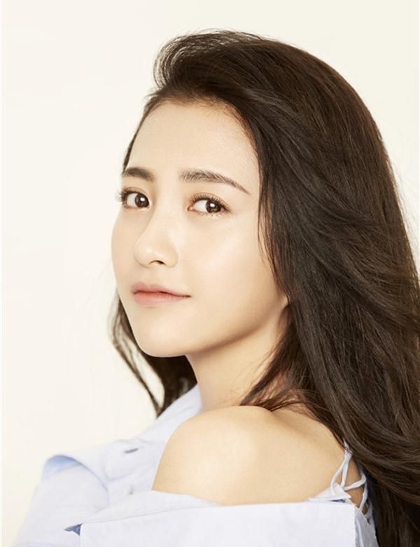 女演员包文婧,清纯靓丽,楚楚动人!__财经头条