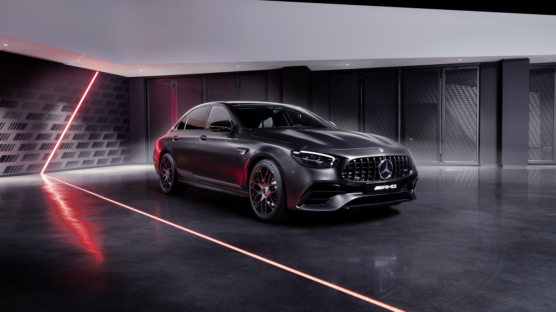 最后的v8 2022款奔驰amg e63s 4matic