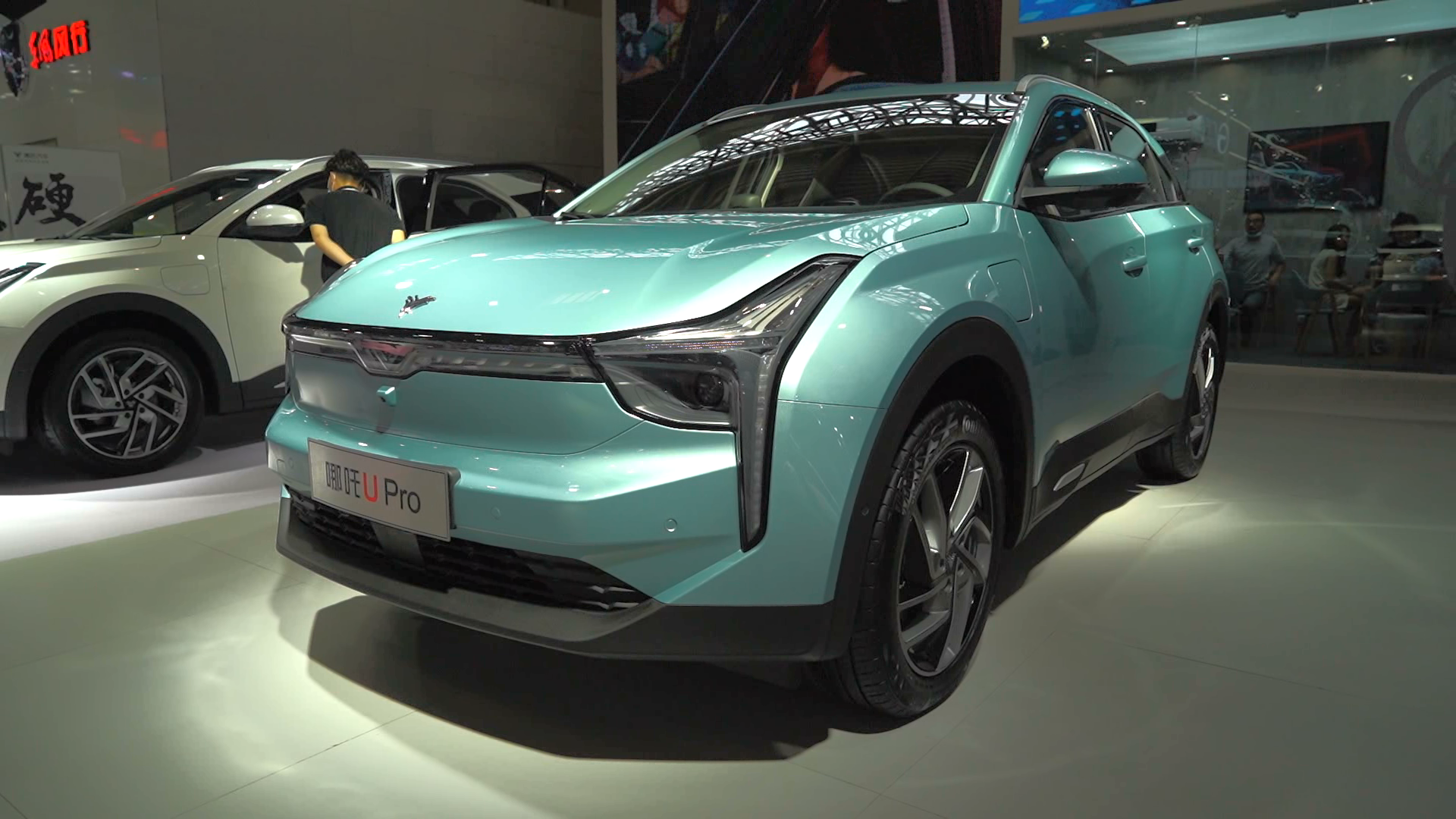 高品质智能电动汽车触手可及,哪吒u pro亮相重庆车展