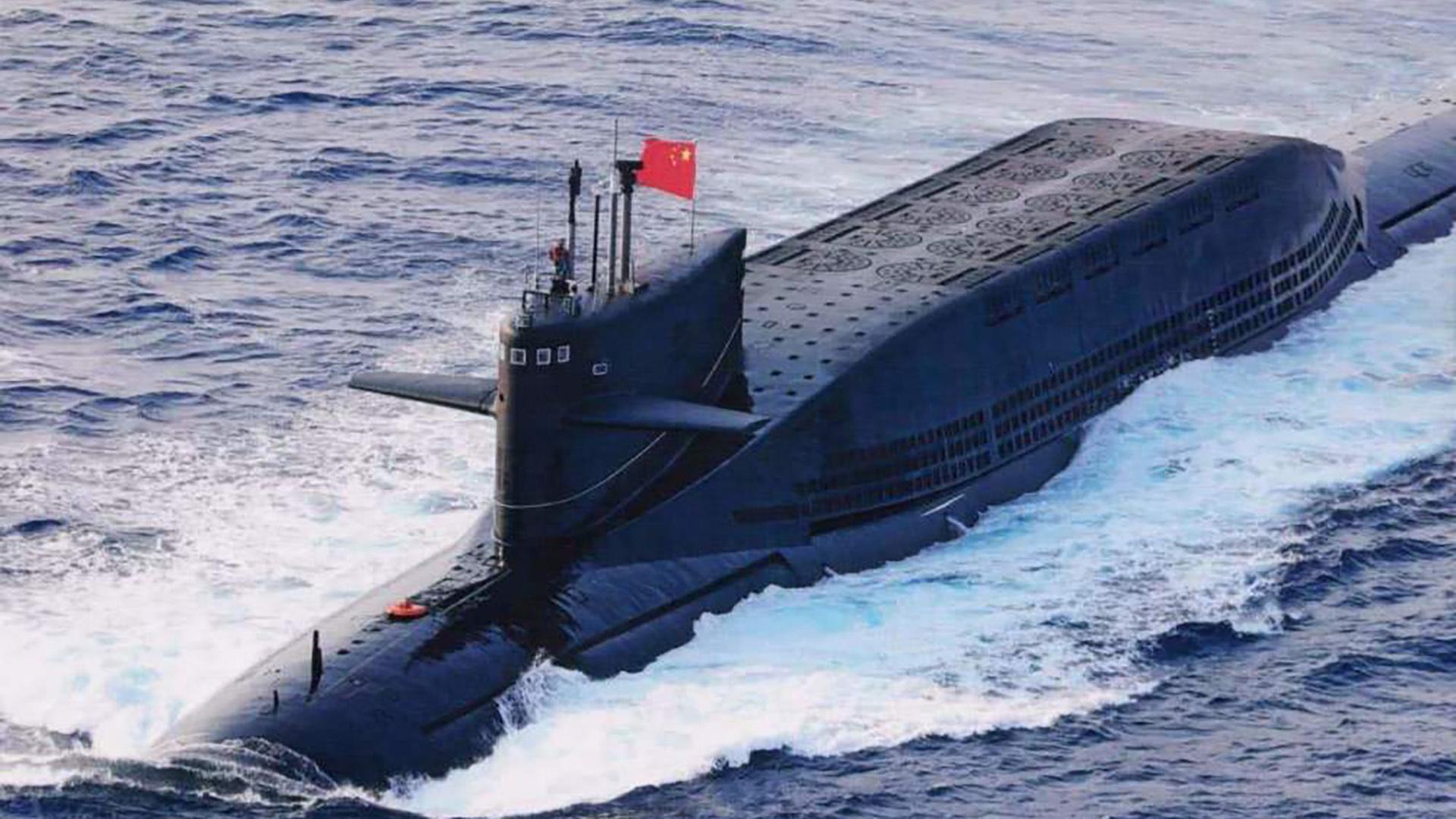 百年辉煌回顾:乘风破浪显神威,中国首艘核潜艇!