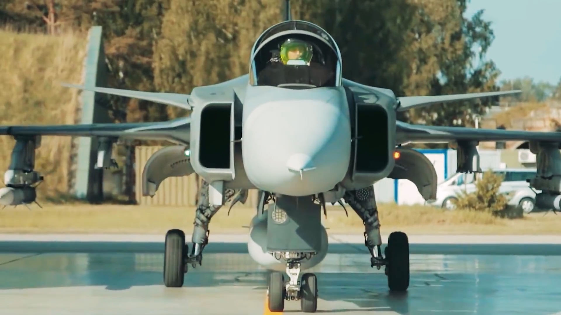 瑞典萨博公司,jas-39"鹰狮"战斗机,精彩镜头合集!