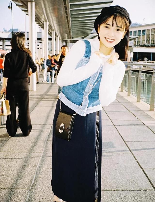 沈月牛仔系穿搭很有复古感