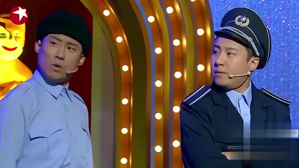 小品《天台》:女生想不开要跳楼,遇见两小伙劝导,全程笑点