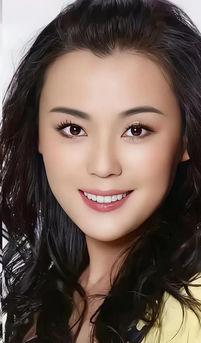 梁爱琪高清魅力写真优雅迷人