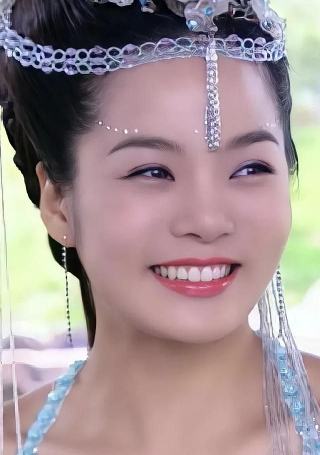 蔡琳--优雅迷人!_高清图集_新浪网