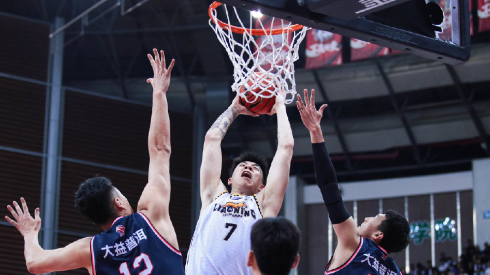 张镇麟一飞冲天,隔扣广东两大内线