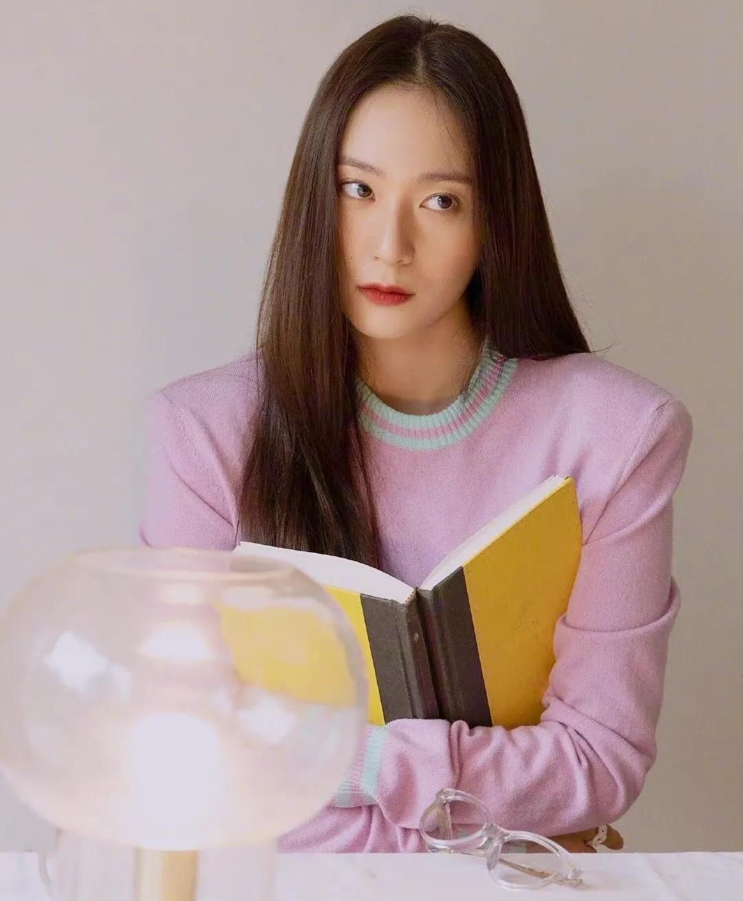 郑秀晶画报写真照,高级冷艳美女,明艳动人!