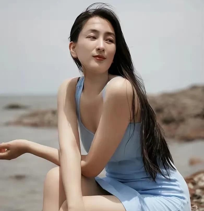 马苏端庄优雅风姿绰约惊艳迷人