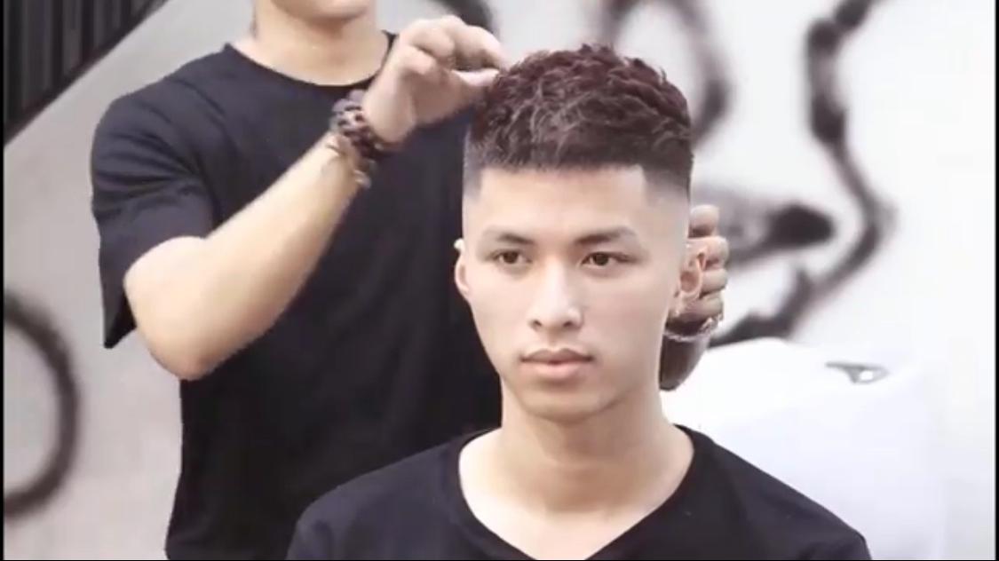 近距离感受渐变栗子头修剪技术,简单时尚,很有范