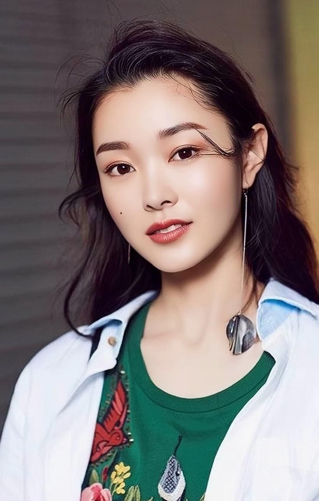 宋轶高清冷艳美照优雅迷人