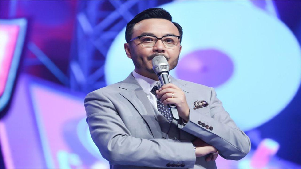 汪涵代言疑翻车惨遭声讨,37万人被骗230亿,网友:天天向上有毒