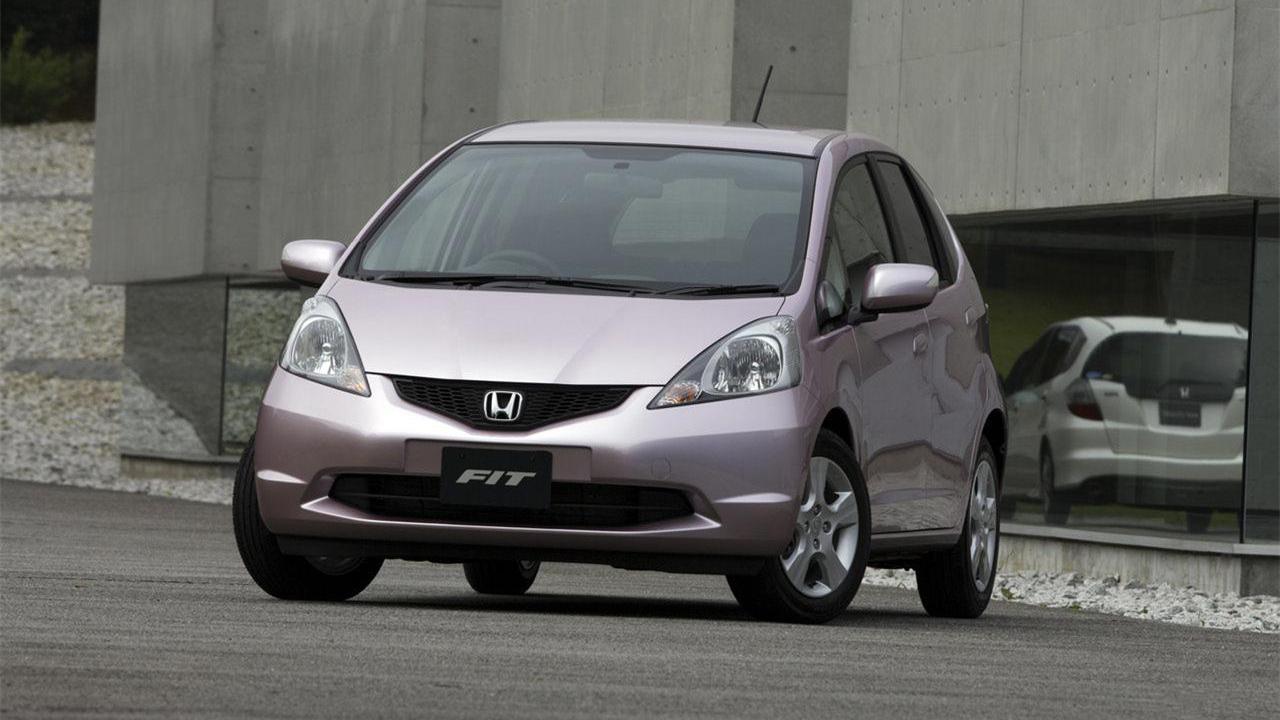 二代飞度60码以上踩油门有异响是变速箱的问题吗?