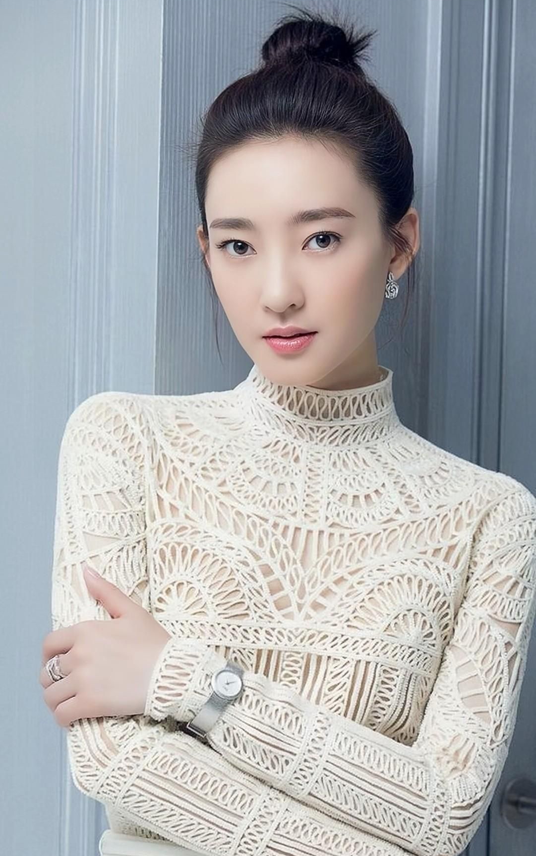 王丽坤高清冷艳美照惊艳迷人