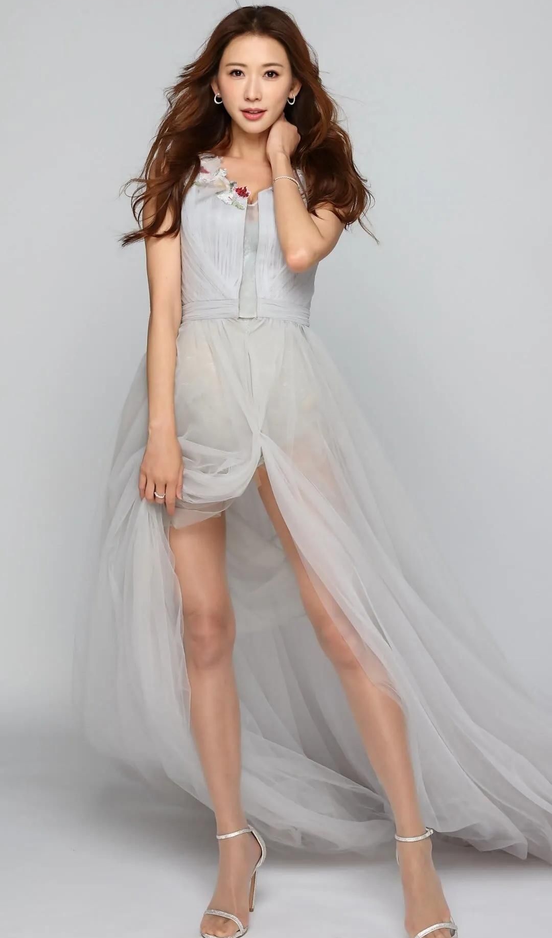 林志玲时尚飒爽美艳写真,优雅迷人!_高清图集_新浪网