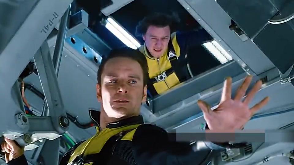 万磁王能力这么强,都可以把泰坦尼克号吸起来了吧!