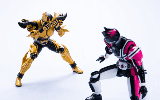 香喷喷的超帅气黄金大闸蟹|骨雕|假面|手办_新浪新闻