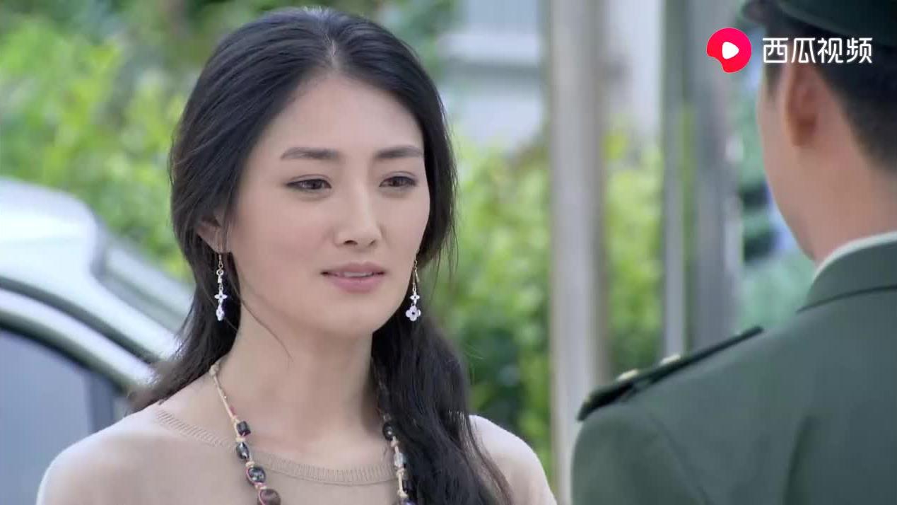 铁血雄心:中国警察和泰国女警合作,完事把人带回国,给儿子当妈