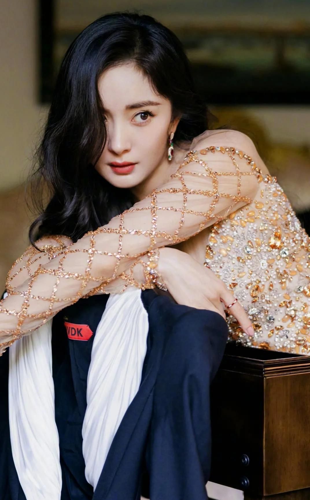 杨幂时尚飒爽唯美写真,惊艳迷人!_高清图集_新浪网