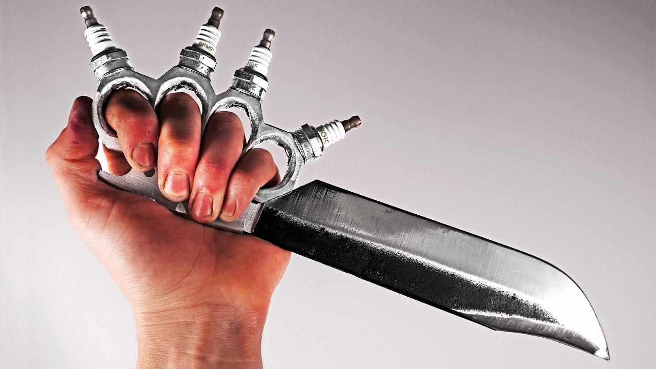 造型独一无二大神打造了一把指虎博伊刀