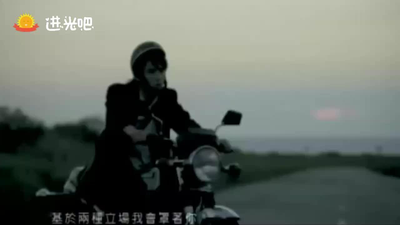 周杰伦 分裂 分割成两个不同的自己 最深层的个人独白