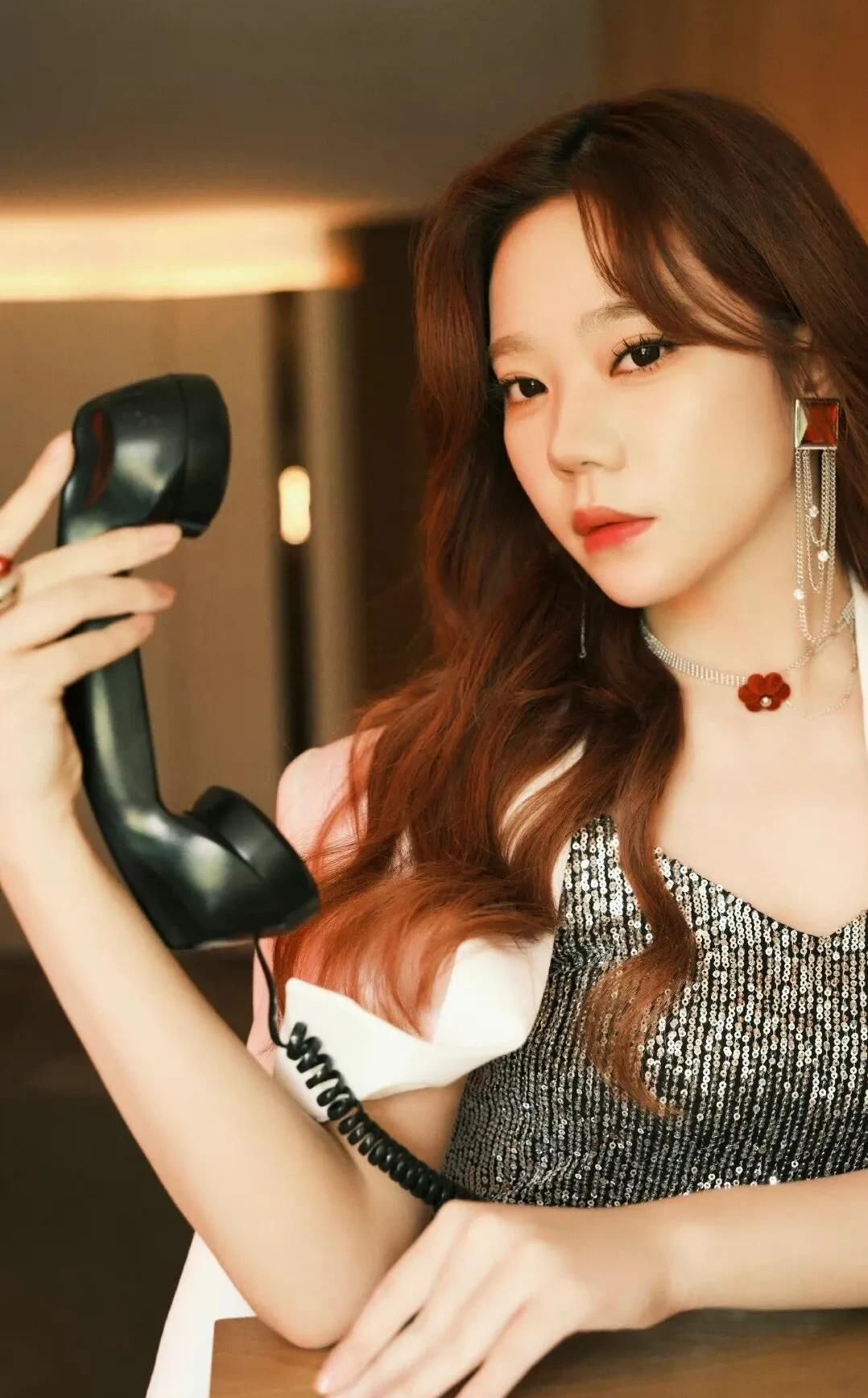 张紫宁高清魅力写真肤白貌美