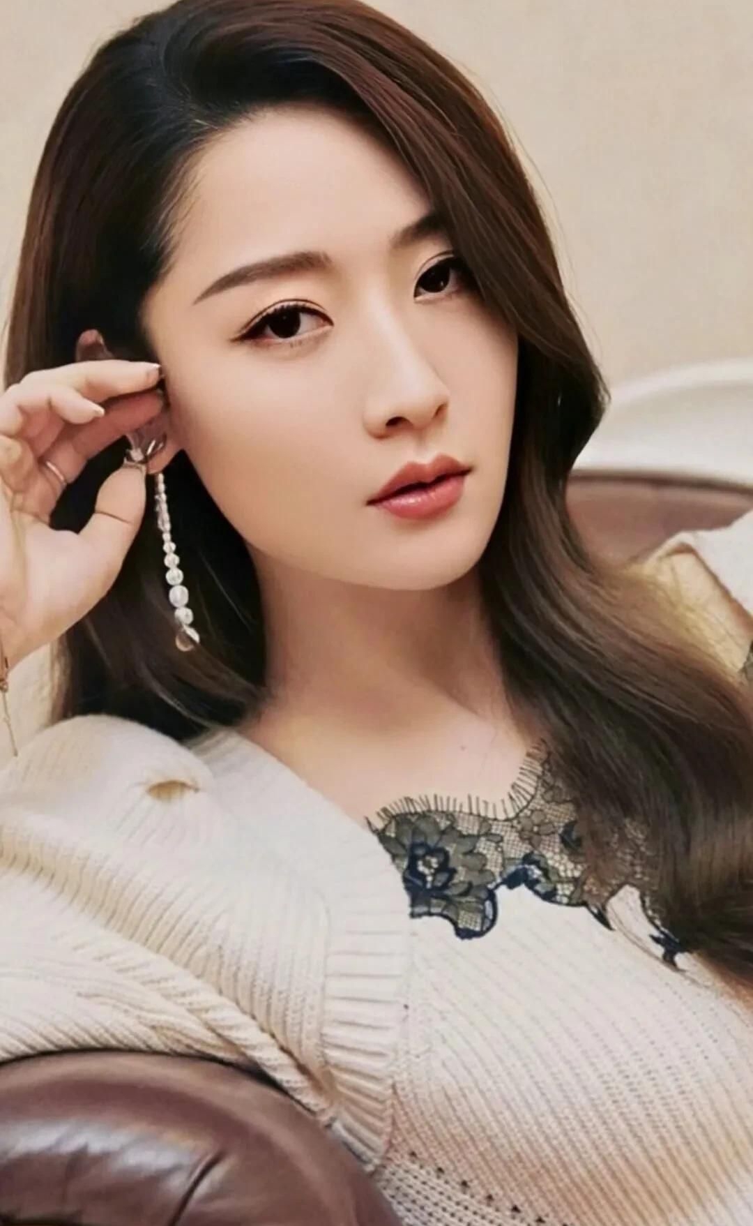 白冰高清魅力写真惊艳迷人