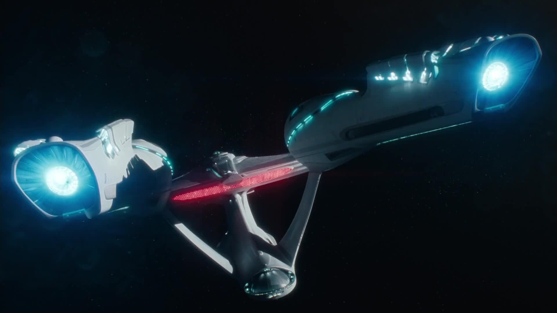 《星际迷航2》:外星球拆个鱼雷,没想到鱼雷里有个300多岁的人!