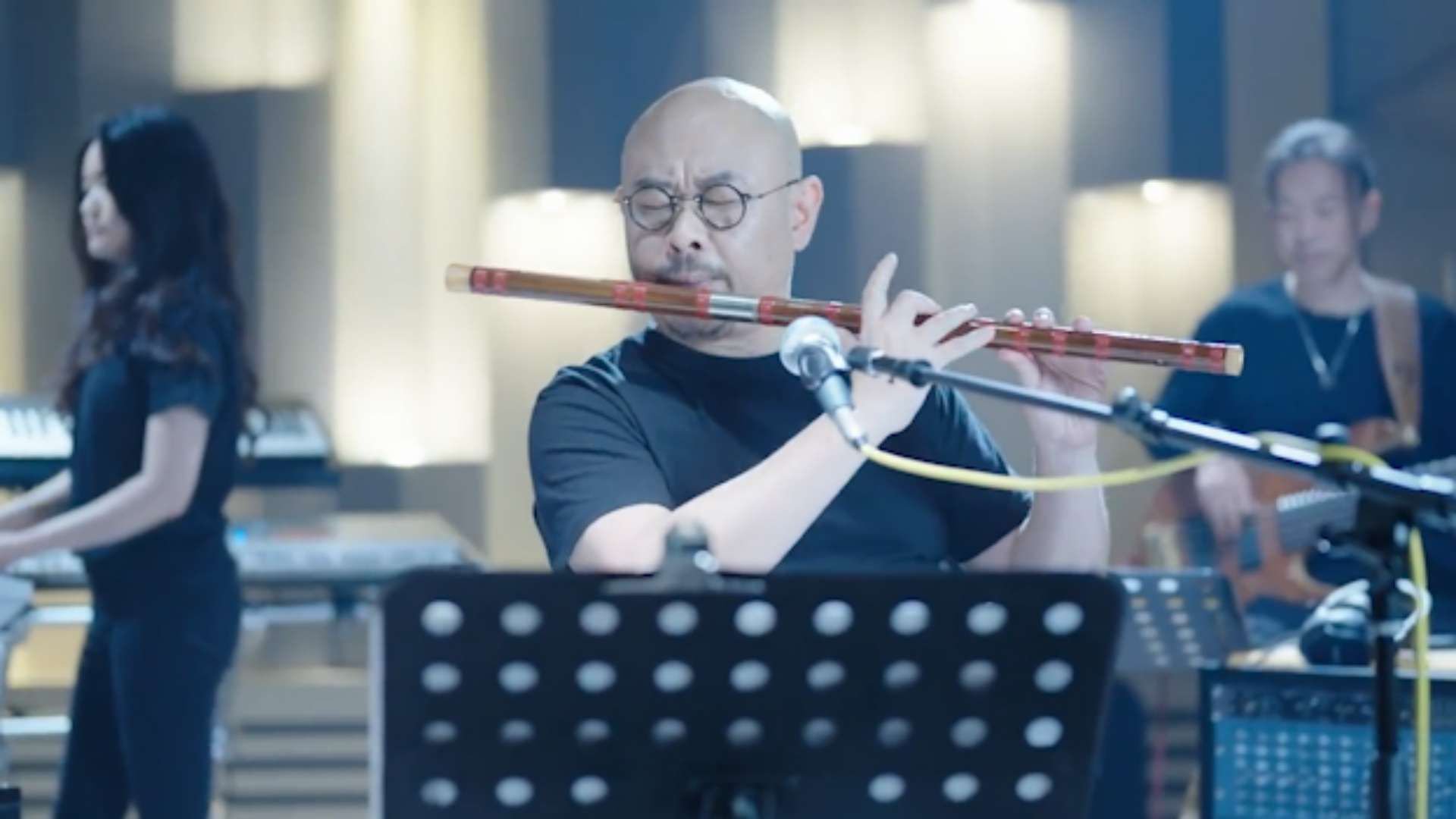 刀郎连续3天发布音乐作品,点赞破千万,评论区变回忆杀现场_新浪新闻
